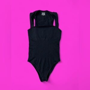 OQQ Black Square Neck Bodysuit
